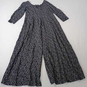 All that Jazz Size 9/10 Vintage Black and White Floral Short Jumpsuit Made In CA